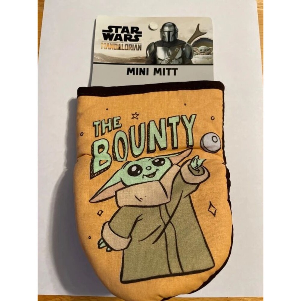Star Wars The Mandalorian Mini Oven Mitt